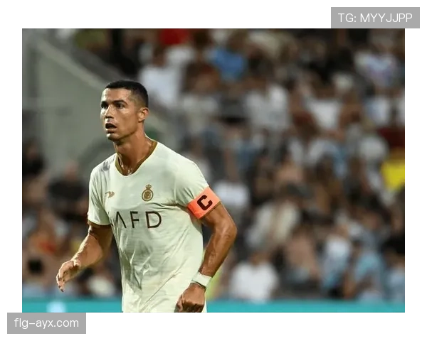 C罗门前嗅觉依旧敏锐,关键进球助球队力克强敌 C罗门前嗅觉依旧敏锐,关键进球助球队力克强敌