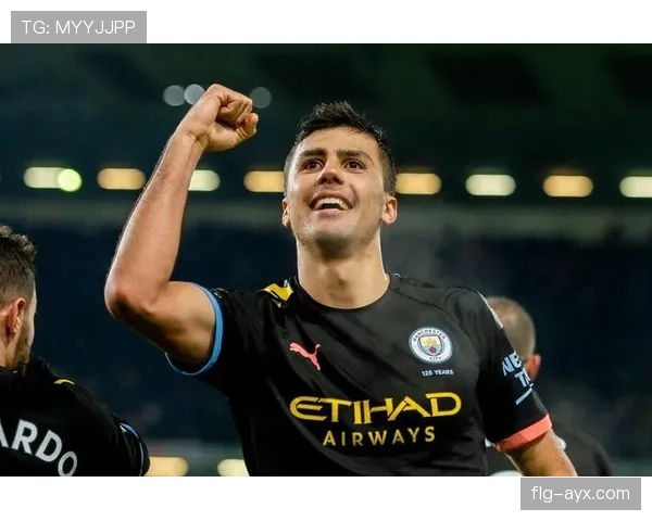 Rodri在社交媒体上的影响力持续提升,成为年轻球员的重要标杆 Rodri在社交媒体上的影响力持续提升,成为年轻球员的重要标杆